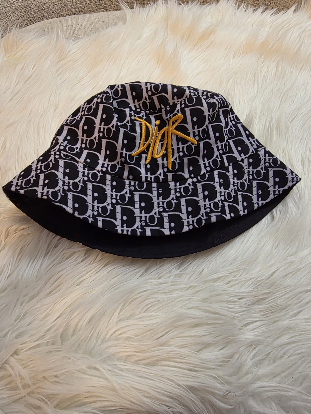 Black & White Patterned Bucket Hat Reveraible- SMALL